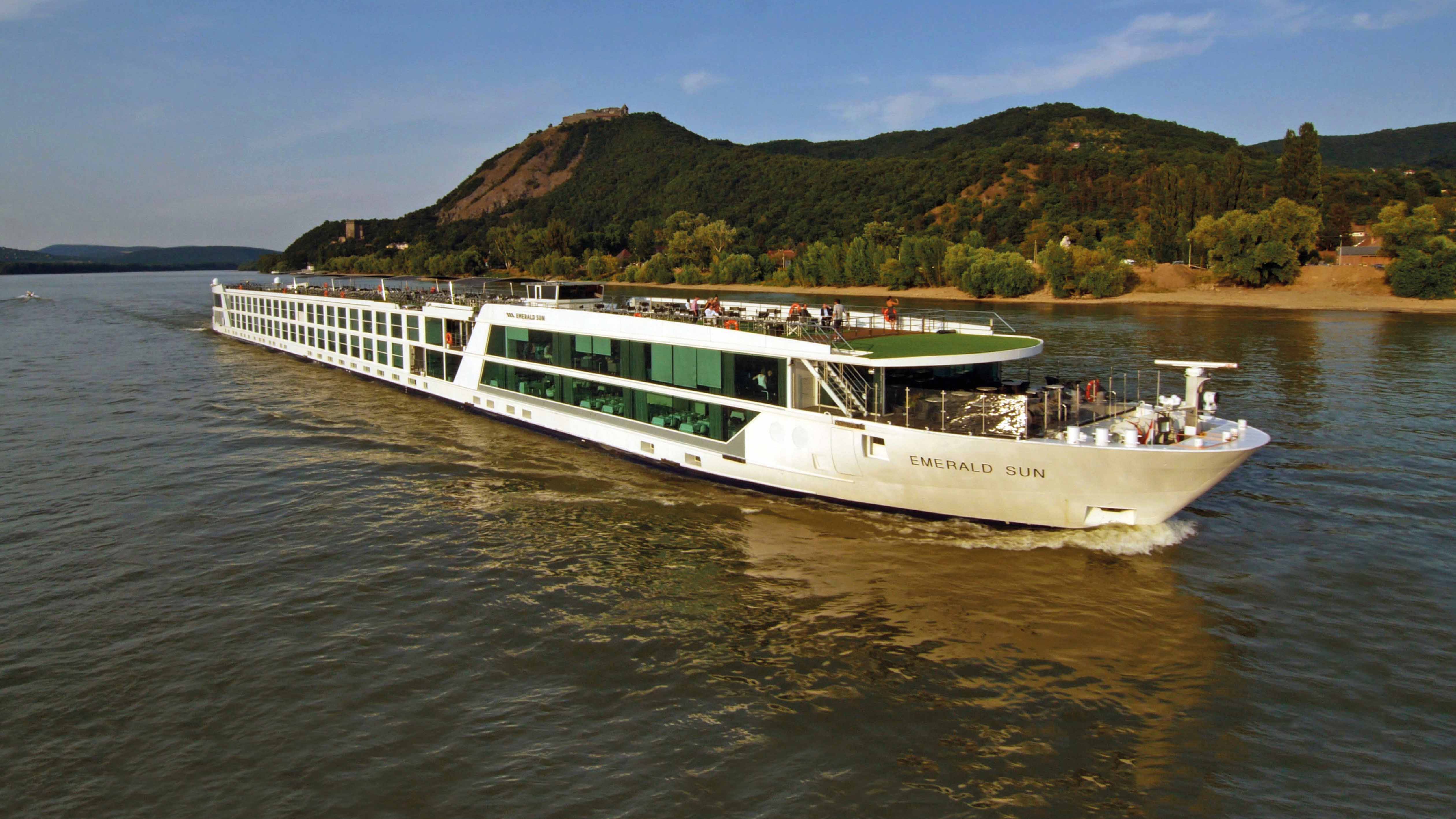 Jewels of the Rhine - Emerald