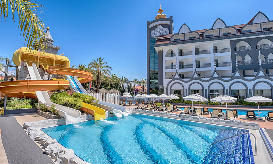 Well Palace Side Hotel