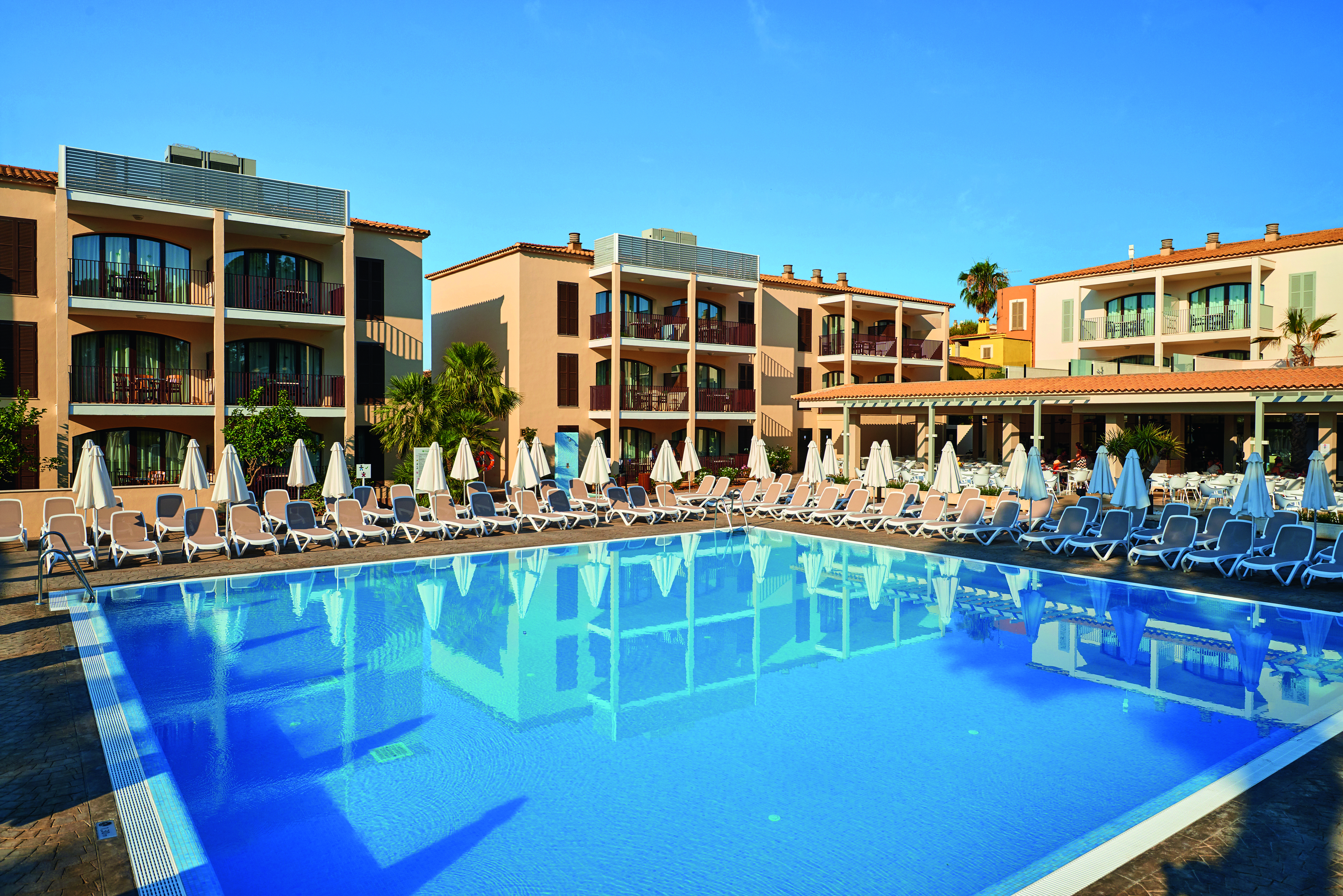 Protur Floriana Resort
