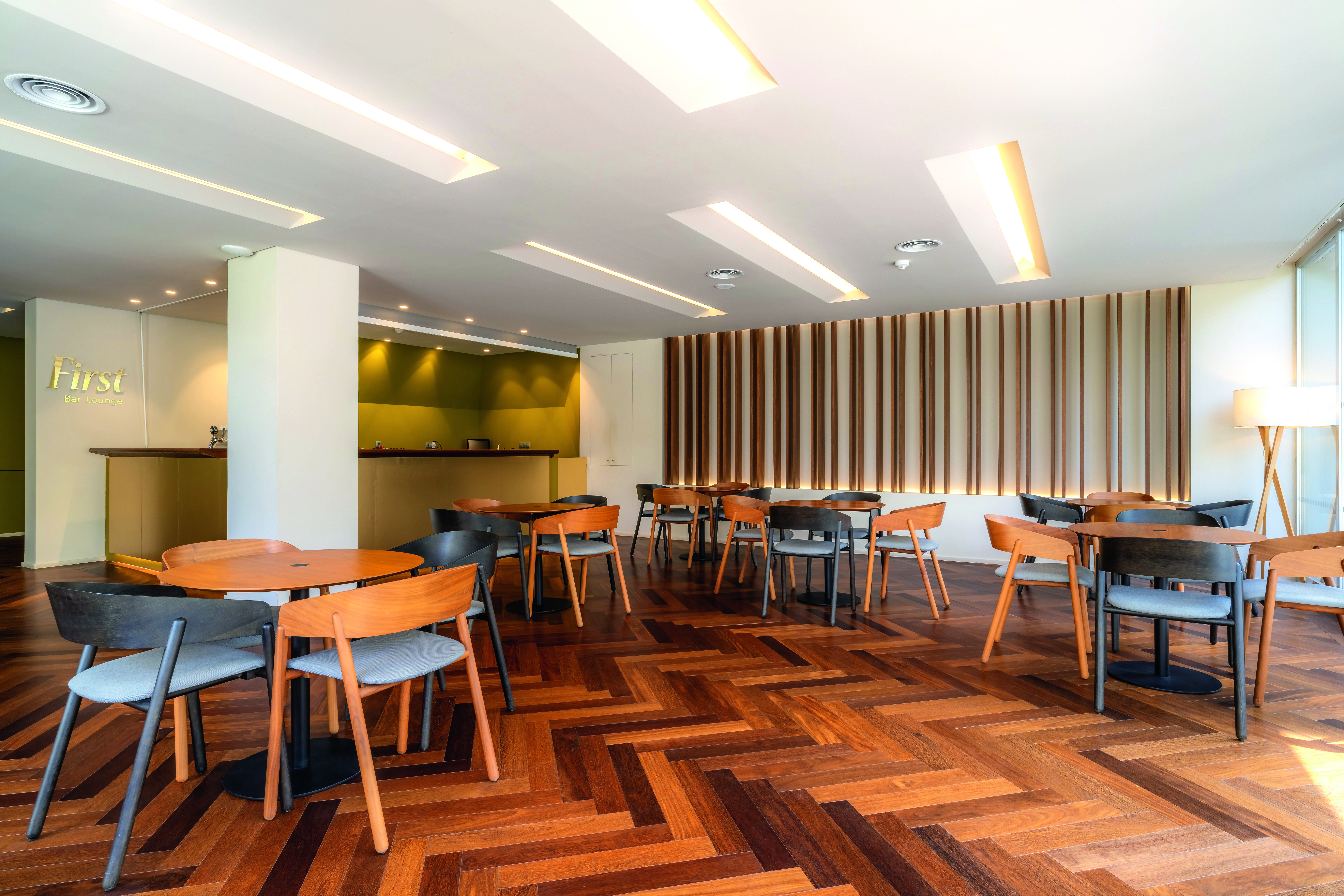 Girassol Suite Hotel