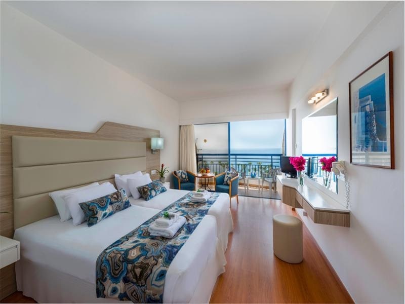 Coral Mist Beach Hotel