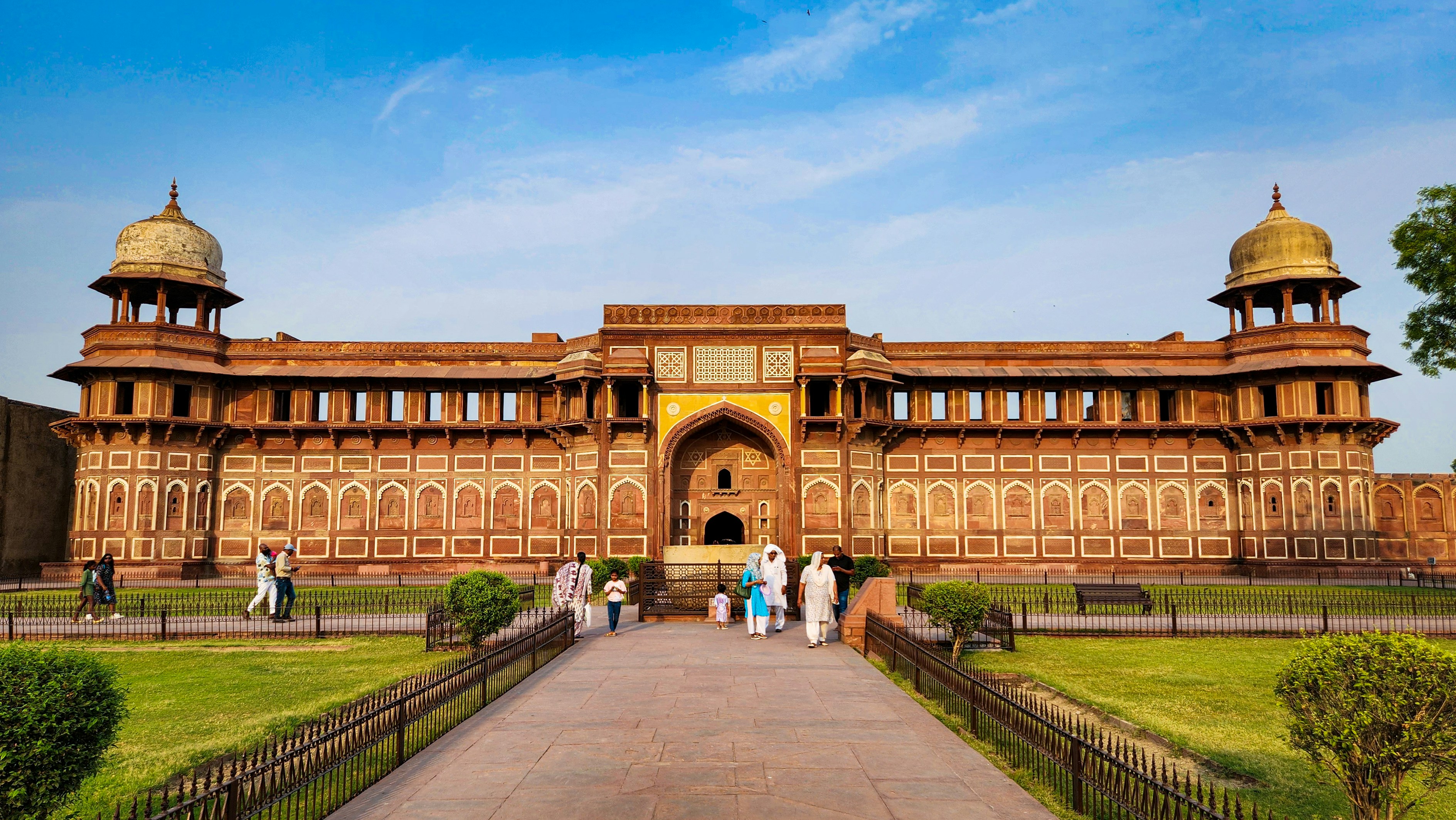 Beyong the Taj - Inside the Real India